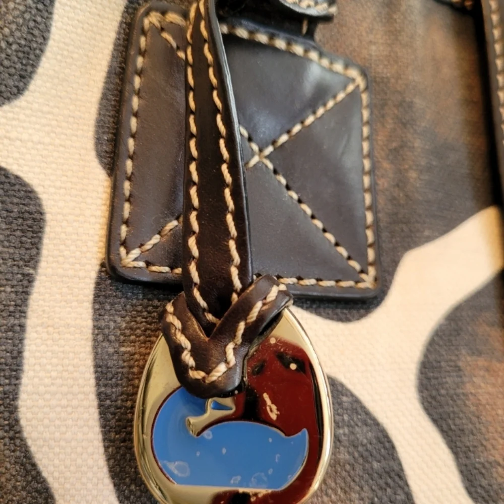 Dooney & Bourke Giraffe Print  shoulder bag - Picture 10 of 13